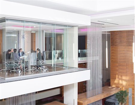 Glass meeting room in modern office Stockbilder - Premium RF Lizenzfrei, Bildnummer: 6113-07542572