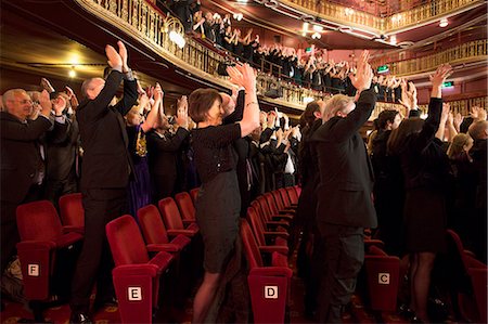 people in theater - Audience applauding in theater Stock Photo - Premium Royalty-Free, Code: 6113-07542959