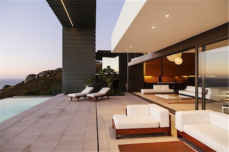 patio sofa - Modern patio and infinity pool Stock Photo - Premium Royalty-Free, Code: 6113-07543355