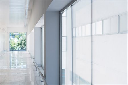 Long office corridor Stock Photo - Premium Royalty-Free, Code: 6113-07589083