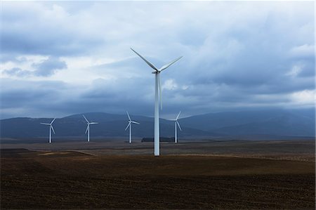 Wind farm in valley, Andaluc'a, Spain Foto de stock - Sin royalties Premium, Código: 6113-07589507