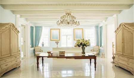 Luxury foyer Stock Photo - Premium Royalty-Free, Code: 6113-07589691