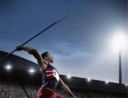 Track and field athlete throwing javelin Foto de stock - Sin royalties Premium, Código: 6113-07730609