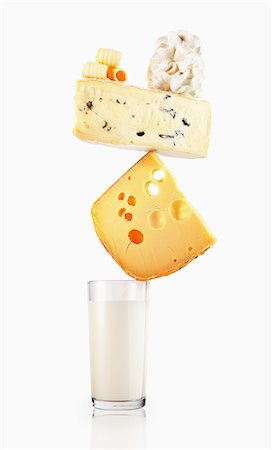 simsearch:649-05950266,k - Milk and cheese balancing Foto de stock - Sin royalties Premium, Código: 6113-08184259