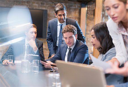 portrait technology bussiness - Business people in conference room meeting Photographie de stock - Premium Libres de Droits, Code: 6113-08184264