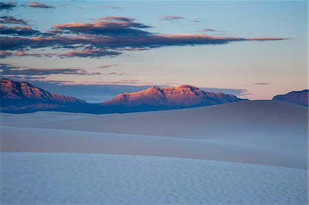 simsearch:614-09210874,k - Tranquil white sand dune and mountains at sunset, White Sands, New Mexico, United States Stock Photo - Premium Royalty-Free, Code: 6113-08521625