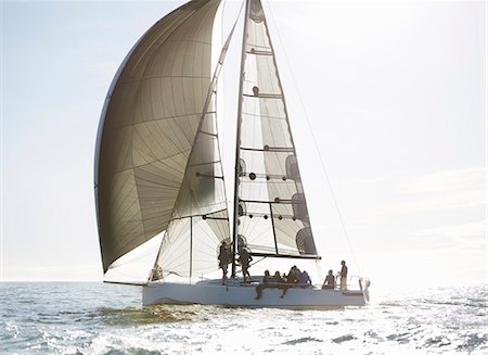 segeln - Sailboat on sunny ocean Stockbilder - Premium RF Lizenzfrei, Bildnummer: 6113-08698114