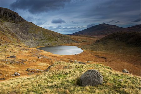 simsearch:6113-08088366,k - Remote lake, Llyn Teyern, Snowdon, Wales Stock Photo - Premium Royalty-Free, Code: 6113-08943967