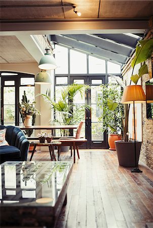 dining room without people - Home showcase dining room Stock Photo - Premium Royalty-Free, Code: 6113-09059287