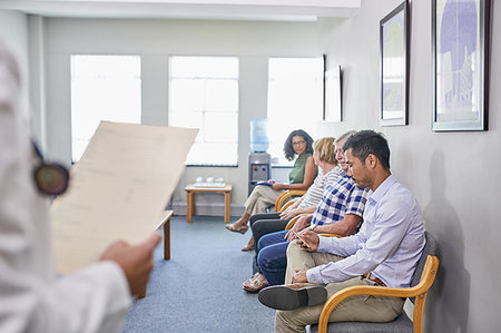 patient clinic - Patients waiting in clinic waiting room Stock Photo - Premium Royalty-Free, Code: 6113-09241585