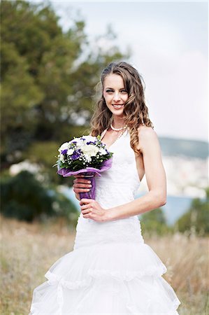 string of pearls for wedding - Bride With Bridal Bouquet, Croatia, Europe Stock Photo - Premium Royalty-Free, Code: 6115-06778576