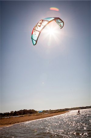 Croatia, Man kite surfing at high speed Stock Photo - Premium Royalty-Free, Code: 6115-06732961