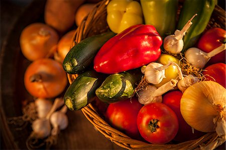 fresh onion - Fresh Vegetables, Croatia, Slavonia, Europe Stock Photo - Premium Royalty-Free, Code: 6115-06732933