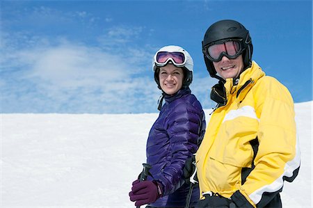 simsearch:6115-06966977,k - Young couple in a ski resort, Sudelfeld, Bavaria, Germany Stock Photo - Premium Royalty-Free, Code: 6115-06966975