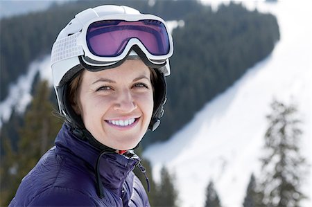 simsearch:6115-06966977,k - Young woman in a ski resort, portrait, Sudelfeld, Bavaria, Germany Stock Photo - Premium Royalty-Free, Code: 6115-06966980