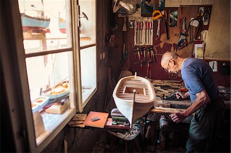 Boatbuilder, Island Hvar, Stari Grad, Dalmatia, Croatia Foto de stock - Sin royalties Premium, Código: 6115-06967220