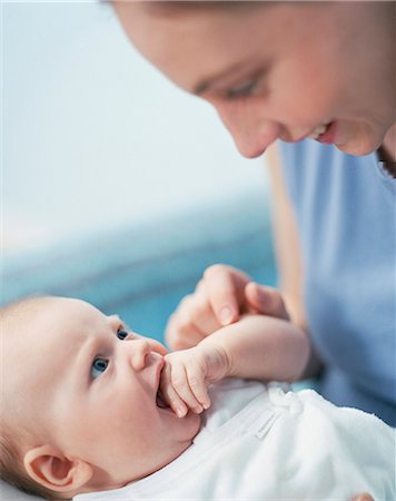 simsearch:6115-06778544,k - Mother With Baby Girl, Munich, Bavaria, Germany, Europe Photographie de stock - Premium Libres de Droits, Code: 6115-07539730