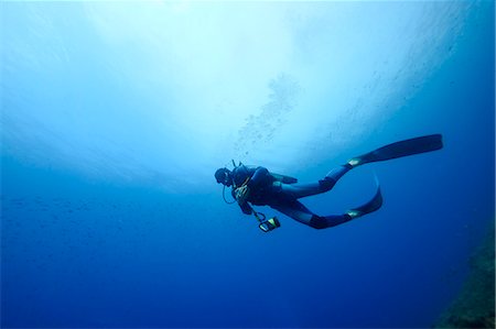 diver (male) - Diving, Sunlight, Adriatic Sea, Croatia, Europe Stock Photo - Premium Royalty-Free, Code: 6115-07539847