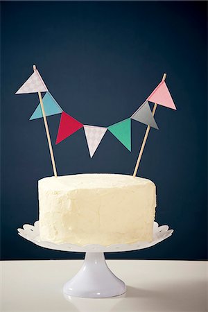 Birthday party, cake decoration, Munich, Bavaria, Germany Photographie de stock - Premium Libres de Droits, Code: 6115-08066264
