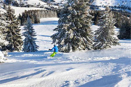simsearch:6115-08149365,k - Ski holiday, Man skiing downhill, Sudelfeld, Bavaria, Germany Photographie de stock - Premium Libres de Droits, Code: 6115-08149318