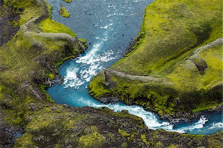 simsearch:6115-08101200,k - Aerial view of river in rocky scenery, Iceland Stockbilder - Premium RF Lizenzfrei, Bildnummer: 6115-08101197