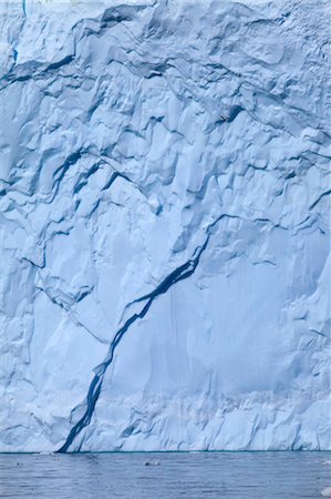 simsearch:841-08101860,k - Iceberg, Arctic Ocean, Greenland Foto de stock - Sin royalties Premium, Código: 6115-08101270