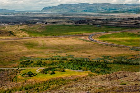 simsearch:649-08085934,k - Valley against mountain scenery, Iceland Photographie de stock - Premium Libres de Droits, Code: 6115-08101204