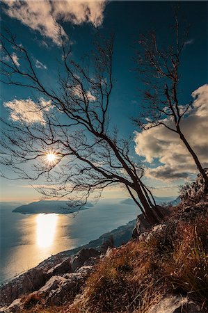 simsearch:6115-08149541,k - Dinaric coastline at sunset, national park, Bikovo, Croatia Photographie de stock - Premium Libres de Droits, Code: 6115-08101227