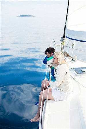 simsearch:6115-07282785,k - Young couple relaxing on sailboat, Adriatic Sea Photographie de stock - Premium Libres de Droits, Code: 6115-08239790