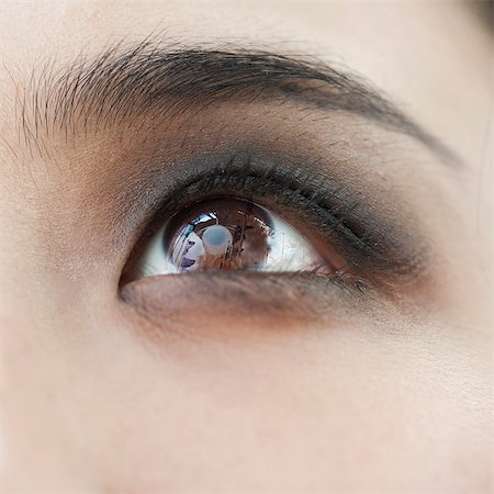 rock (contemporary music) - Smoky Eye Close-Up Stock Photo - Premium Royalty-Free, Code: 6116-07085042