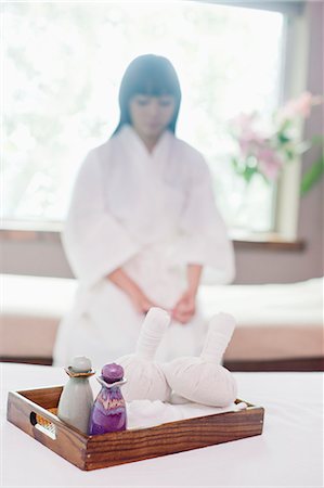 Woman at Spa with Herbs and Oils Stock Photo - Premium Royalty-Free, Code: 6116-07085744