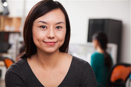 east asian meeting office - Portrait of mid adult businesswoman in the office Stock Photo - Premium Royalty-Free, Code: 6116-07086025