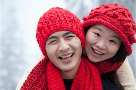 Young Couple in the Snow Foto de stock - Sin royalties Premium, Código: 6116-07086414
