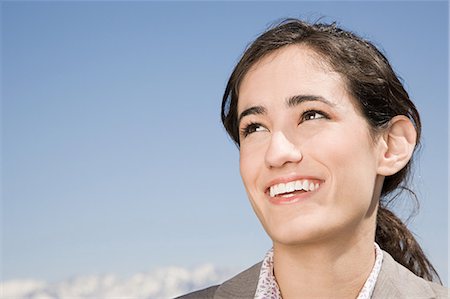 Young woman smiling Foto de stock - Sin royalties Premium, Código: 6116-08915472