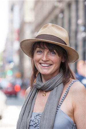 soho, new york - Pedestrian portrait in city Foto de stock - Sin royalties Premium, Código: 6116-08915948