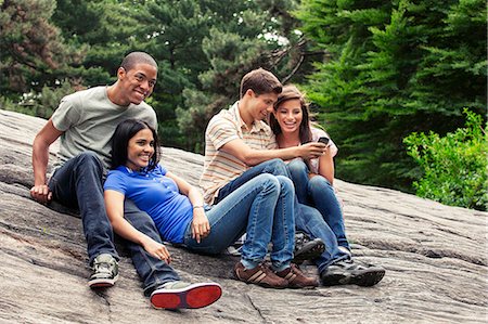 simsearch:6116-08916015,k - Teenage friends spending time together Stock Photo - Premium Royalty-Free, Code: 6116-08916086