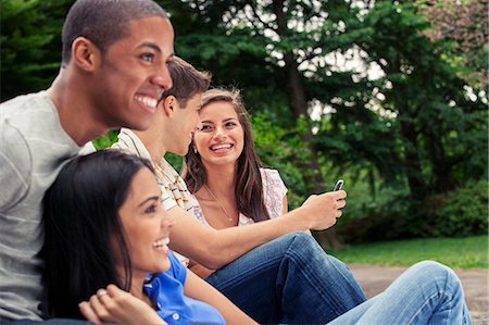 simsearch:6116-08916015,k - Teenage friends spending time together Stock Photo - Premium Royalty-Free, Code: 6116-08916088
