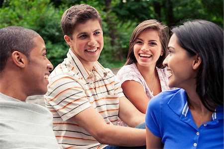 Teenage friends spending time together Foto de stock - Sin royalties Premium, Código: 6116-08916091