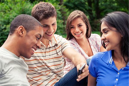 simsearch:6116-08916122,k - Teenage friends spending time together Stock Photo - Premium Royalty-Free, Code: 6116-08916092