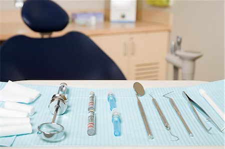 surgery tray - Dental equipment Stock Photo - Premium Royalty-Free, Code: 6116-09013585