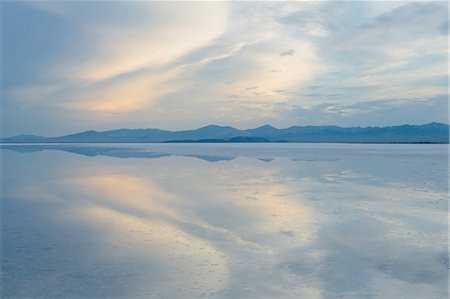 Shallow Water Over The Surface At The Bonneville Salt Flats Near Wendover, At Dusk. Stock Photo - Premium Royalty-Free, Code: 6118-07122068