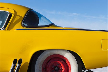 A vintage Studebaker race car, rear section, on Bonneville Salt Flats race track, during Speed Week. Stock Photo - Premium Royalty-Free, Code: 6118-07203201