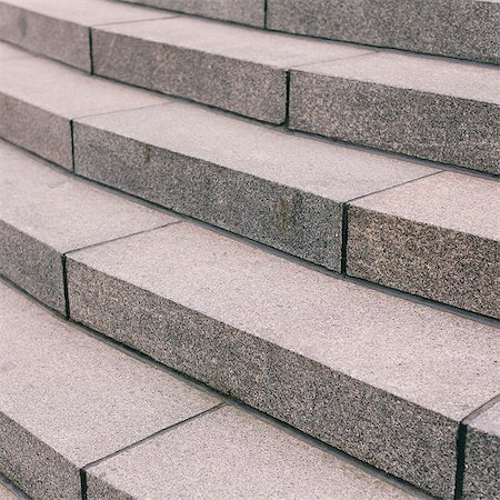 simsearch:6118-07351309,k - Stone steps in a city. Photographie de stock - Premium Libres de Droits, Code: 6118-07351315