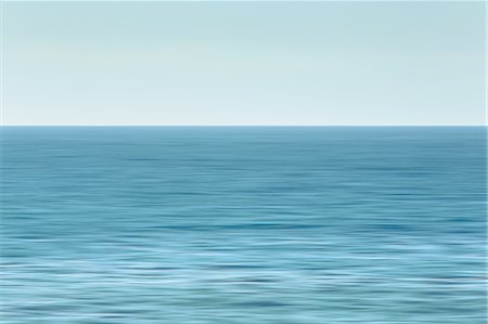 simsearch:6118-07440234,k - The seascape at dusk, on the Big Sur coastline. Photographie de stock - Premium Libres de Droits, Code: 6118-07440227