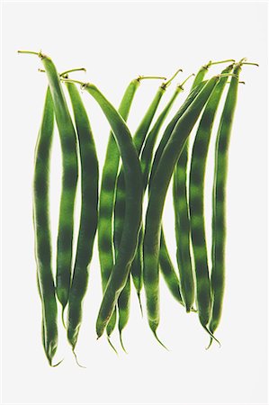 simsearch:6118-07353323,k - Organic green string beans on white background Photographie de stock - Premium Libres de Droits, Code: 6118-07440506