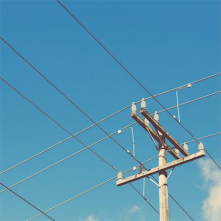 simsearch:6118-07440218,k - Telephone pole and power lines, Seattle Foto de stock - Sin royalties Premium, Código: 6118-07440817