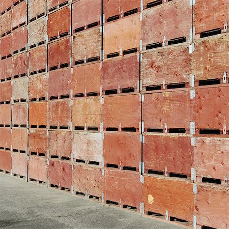 simsearch:6118-07352659,k - Large stack of fruit boxes for harvesting and storing apples, near Quincy Stock Photo - Premium Royalty-Free, Code: 6118-07440978