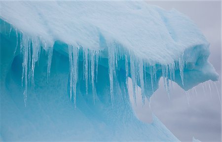 stalactite (de glace) - Iceberg, Antarctica Foto de stock - Sin royalties Premium, Código: 6118-07439922