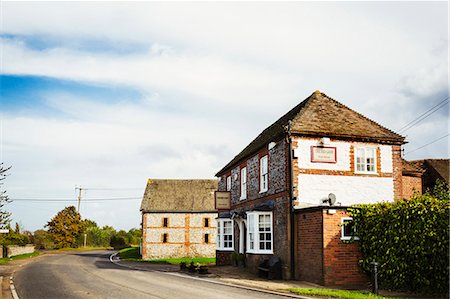 pub - The Red Lion public house, a village pub. Stock Photo - Premium Royalty-Free, Code: 6118-08725940