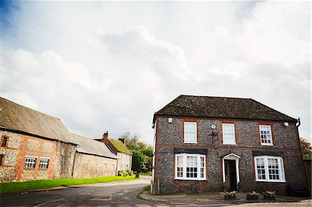 The Red Lion public house in a village. Foto de stock - Sin royalties Premium, Código: 6118-08725941